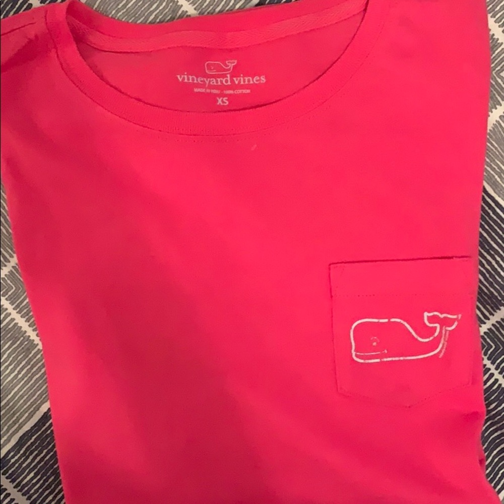 Vineyard vines top